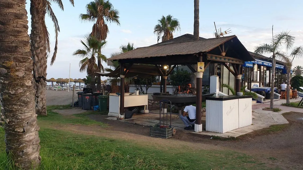 아파트 Golf Coast Los Alamos, Primera Linea De Playa 토레몰리노스 스페인