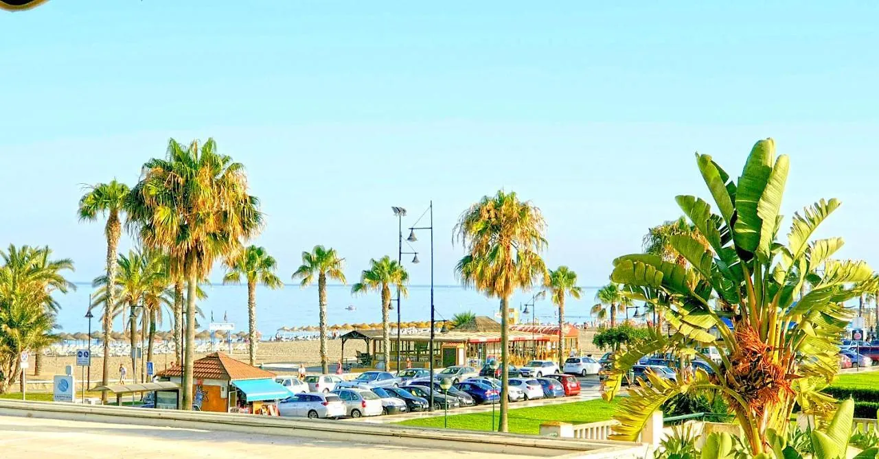 Golf Coast Los Alamos, Primera Linea De Playa 토레몰리노스 아파트
